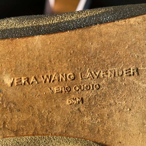 Vera Wang Lavender flats - Picture 6 of 7